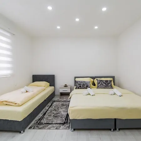 Apartment Continental